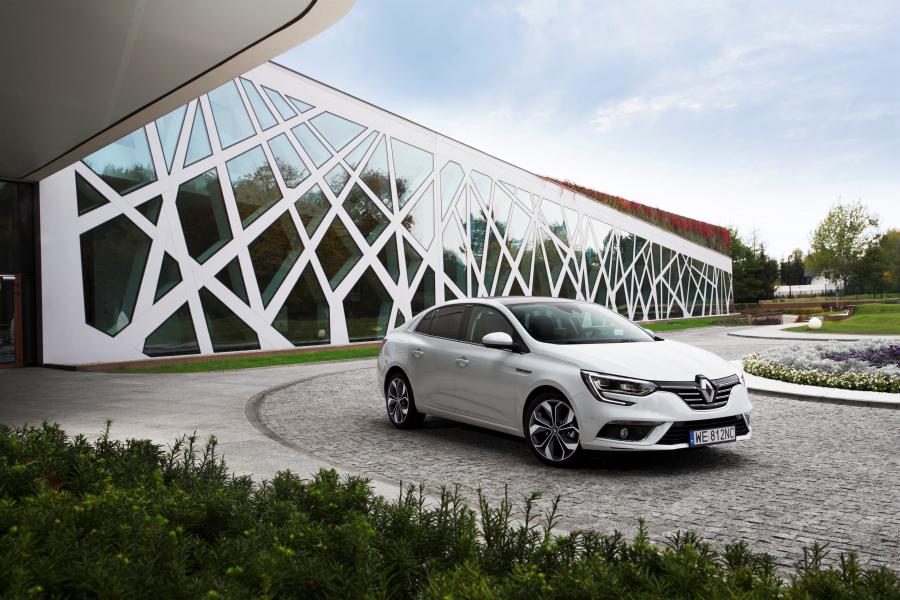  Renault Megane Sedan 2016 года  (фото 15 из 52)